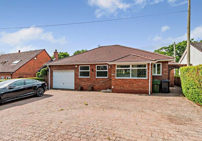 3 Bedroom Detached Bungalow For Sale In Grimpits Lane, Birmingham, West Midlands, B38