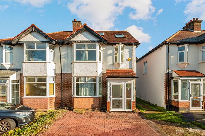 4 Bedroom Semi-Detached House To Rent In Sutton Common Road, Sutton, Surrey, SM3