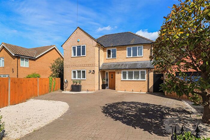 4 Bedroom Detached House For Sale In Impington Lane, Impington, CB24