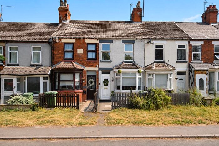 2 Bedroom Terraced House For Sale In Irthlingborough Road, Finedon, NN9