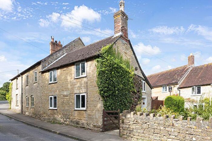 2 Bedroom Cottage For Sale In Salisbury Street, Marnhull, DT10