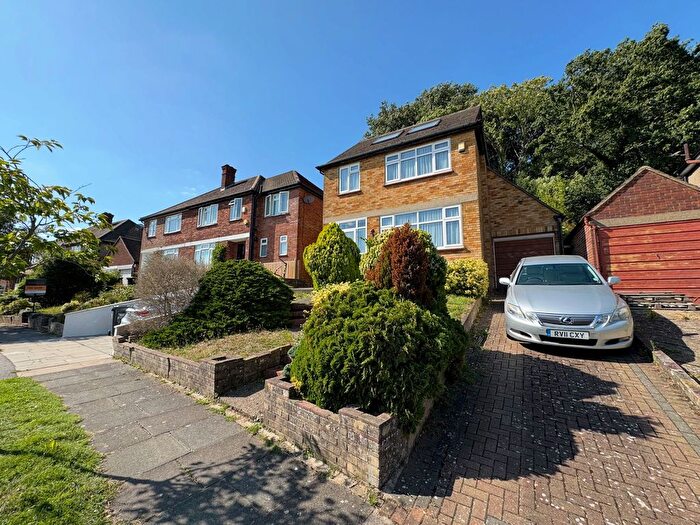 4 Bedroom Detached House For Sale In The Reddings, London, NW7