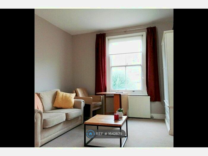 1 Bedroom Flat To Rent In Trinity Rise, London, SW2