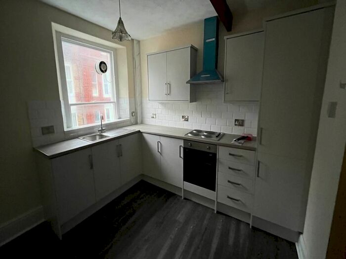 3 Bedroom Flat To Rent In Terrace Road, Aberystwyth, SY23