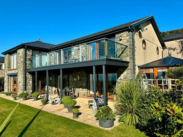 4 Bedroom Detached House For Sale In Ffridd Elin, Llanaber, Barmouth, Gwynedd, LL42