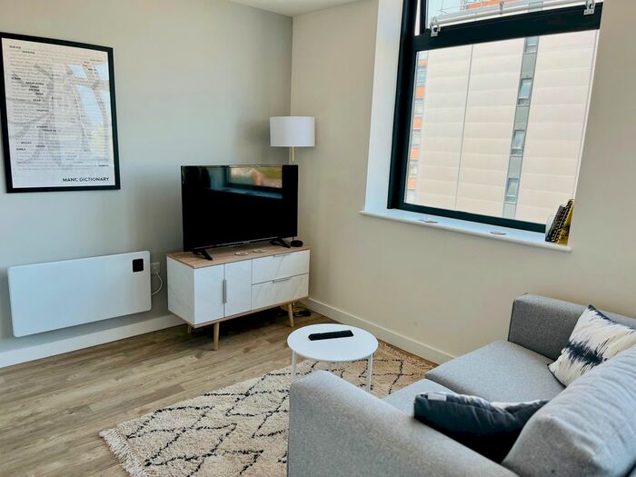 1 Bedroom Flat To Rent In Seymour Grove, Old Trafford, Manchester, M16