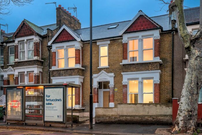 1 Bedroom Flat To Rent In Barking Road, London, E13