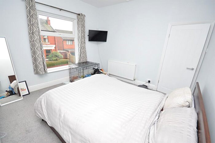 3 Bedroom Terraced House For Sale In Norris Avenue, Heaton Norris, Stockport, SK4