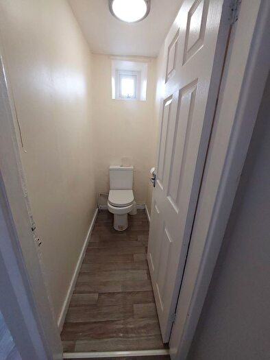3 Bedroom Flat To Rent In Pickering Road, Pickering, YO18