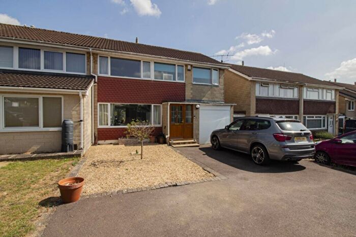 4 Bedroom Semi-Detached House For Sale In Bartlett Close, Frome, BA11