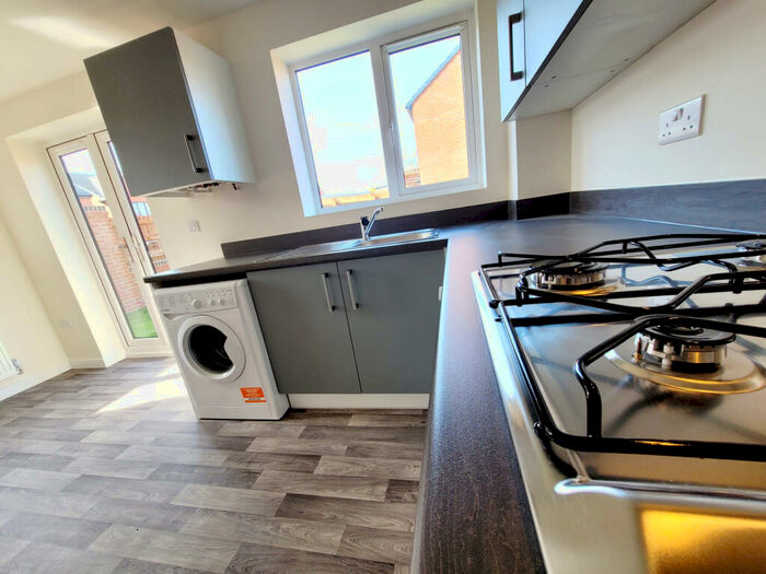 3 Bedroom Detached House To Rent In Elderflower Drive, Salford, M6