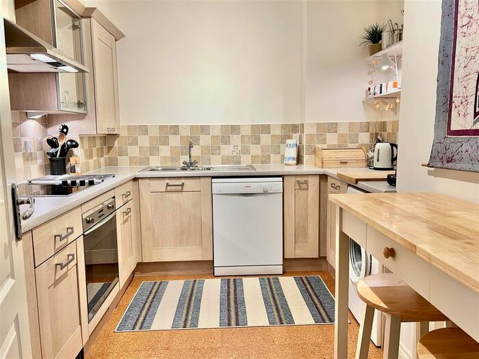 1 Bedroom Flat For Sale In Bar Road, Falmouth, TR11