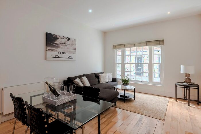 3 Bedroom Mews To Rent In Shillibeer Place, Marylebone, London, W1H