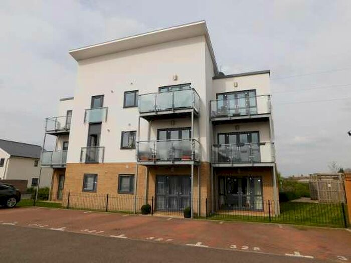 2 Bedroom Flat To Rent In James Avenue, Fengate, PE1