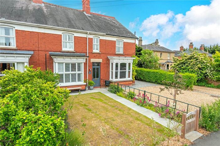 4 Bedroom Town House For Sale In North Road, Bourne, Lincolnshire, PE10