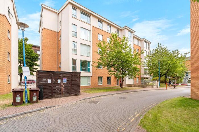 2 Bedroom Apartment For Sale In Reresby Court, Heol Glan Rheidol, Cardiff, CF10