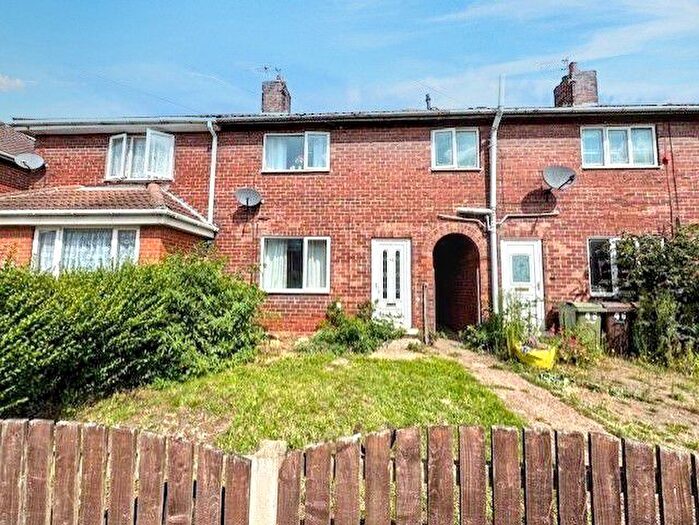 3 Bedroom Terraced House For Sale In Clayton Avenue, Upton, Pontefract, WF9