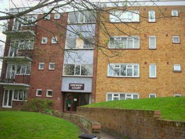 Studio To Rent In Drewery Court, The Glebe, Blackheath, SE3