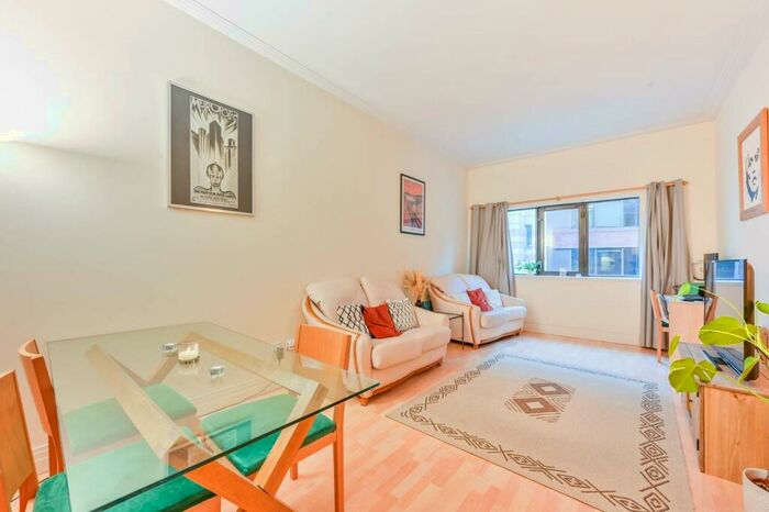 1 Bedroom Flat To Rent In Prescot Street, Aldgate, London, E1