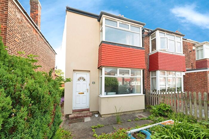 2 Bedroom End Of Terrace House For Sale In Dayton Road, Hull, HU5