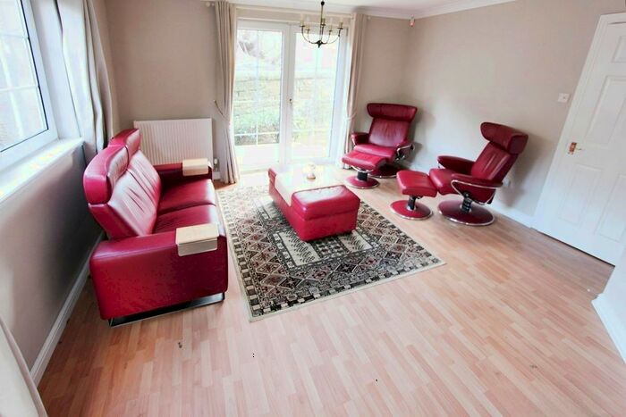 2 Bedroom Flat To Rent In Roseburn Maltings, Edinburgh, EH12