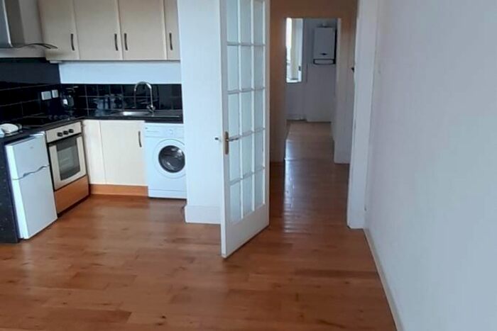 1 Bedroom Flat To Rent In Wellshot Road, Glasgow, G32