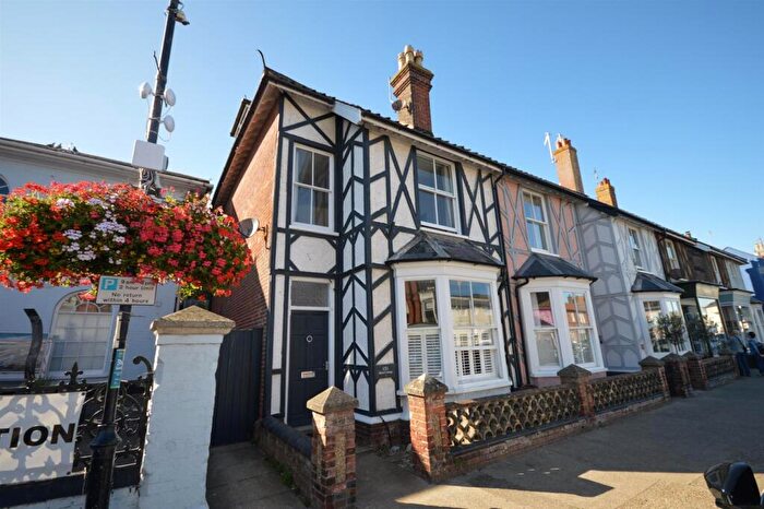 3 Bedroom End Of Terrace House For Sale In High Street, Aldeburgh, IP15