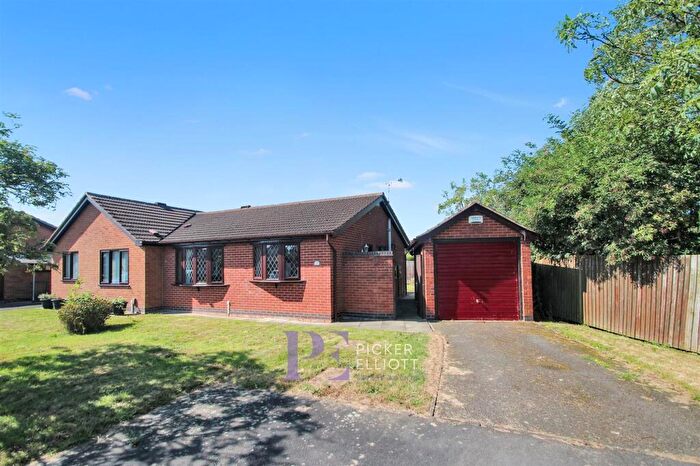 2 Bedroom Semi-Detached Bungalow For Sale In Trent Road, Hinckley, LE10