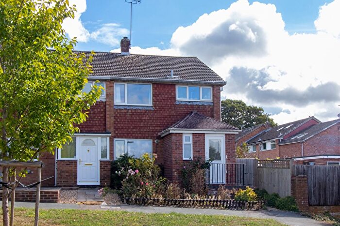 3 Bedroom End Terrace House To Rent In Ash Walk, Alresford, Hampshire, SO24