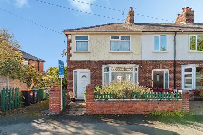 3 Bedroom End Of Terrace House For Sale In Bray Road, Chester, Cheshire, CH4