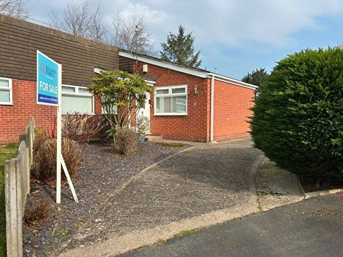 2 Bedroom Semi-Detached Bungalow For Sale In Glen Road, Great Sutton, Ellesmere Port, CH66