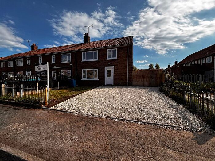 3 Bedroom Property To Rent In Beech Grove, Carlton-In-Lindrick, S81