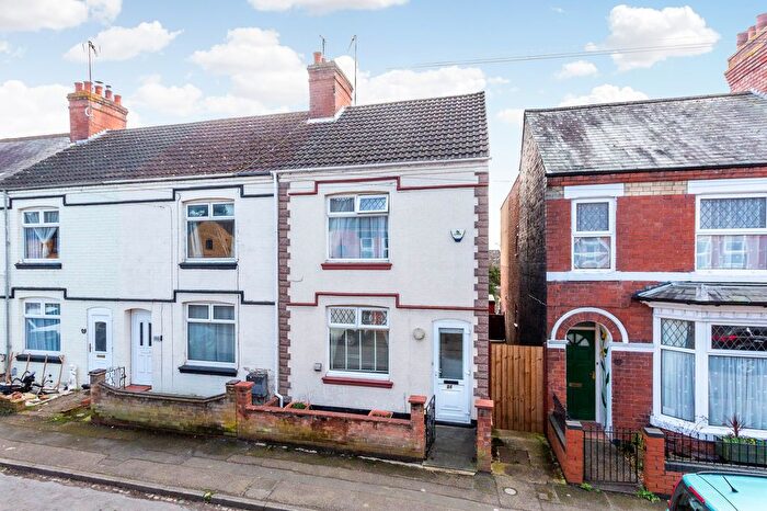 2 Bedroom End Of Terrace House For Sale In Harborough Road, Rushden, NN10
