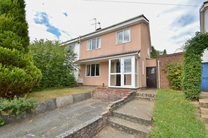 4 Bedroom Semi-Detached House To Rent In Stanmore, SO22