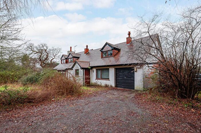 3 Bedroom Detached Bungalow For Sale In Capenhurst Lane, Capenhurst, CH1