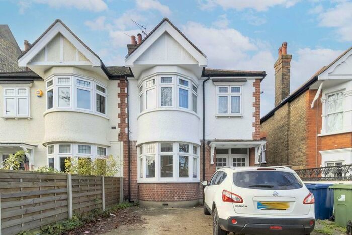 2 Bedroom Flat To Rent In Woodfield Road, London, W5