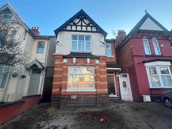 4 Bedroom Detached House To Rent In Anderton Park Road, Moseley, Birmingham, B13