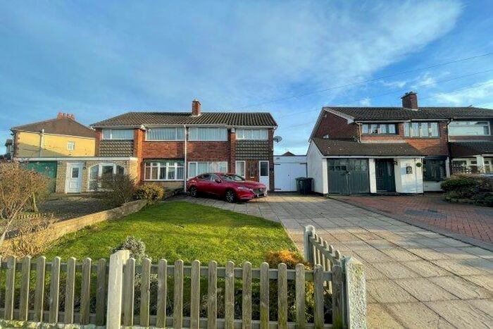 3 Bedroom Property To Rent In Gorsey Lane, Walsall, WS6