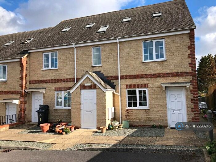 1 Bedroom Flat To Rent In Willoughby Fields, Freeland, Witney, OX29