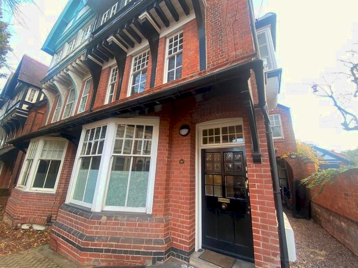 1 Bedroom Flat To Rent In Flat, Alexandra Road, Leicester, LE2