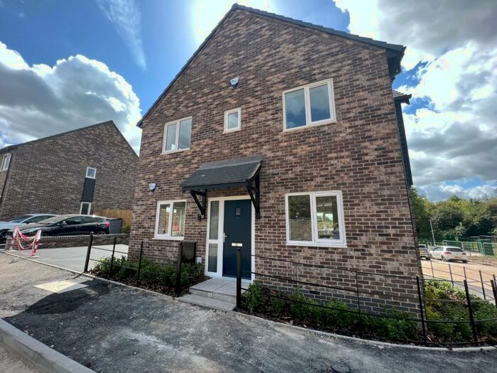 1 Bedroom Apartment To Rent In Deer Park Close, Alfreton, Derbyshire, DE55