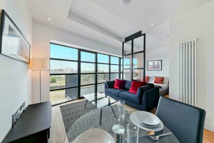 Apartment To Rent In Bridgewater House, London City Island, London, E14