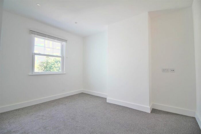 4 Bedroom Terraced House To Rent In Cragg Avenue, Radlett, Hertfordshire, WD7