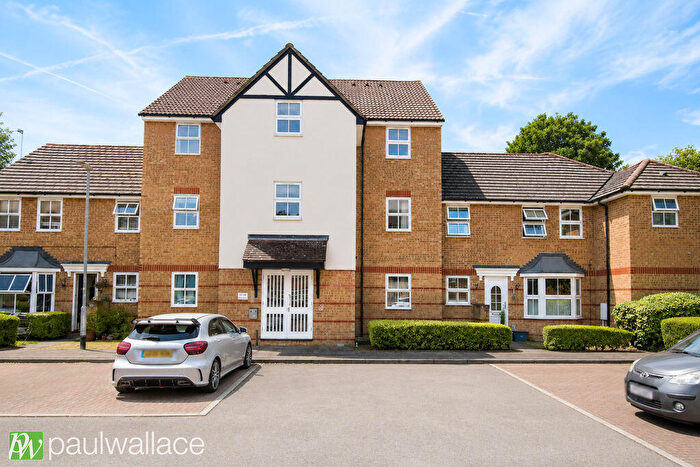1 Bedroom Apartment For Sale In Lee Close, Stanstead Abbotts | Top Floor Apartment | Walk To St Margarets Station, SG12