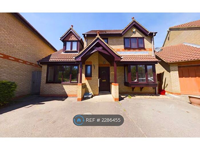 4 Bedroom Detached House To Rent In Studley Knapp, Walnut Tree, Milton Keynes, MK7