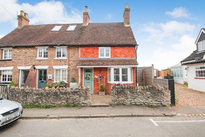 2 Bedroom End Terrace House For Sale In Silver Street, Stevington, MK43