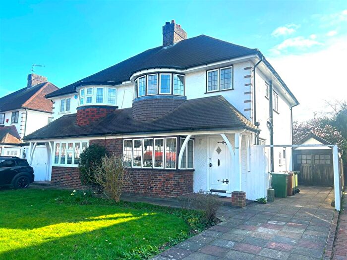 3 Bedroom Semi Detached House For Sale In Longlands Road, Sidcup, DA15