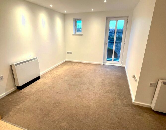2 Bedroom Flat To Rent In Saddlery Way, Chester, CH1