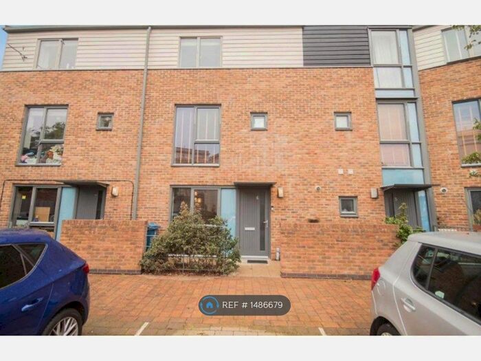 4 Bedroom Terraced House To Rent In Snowdrop Mews, Pinner, HA5