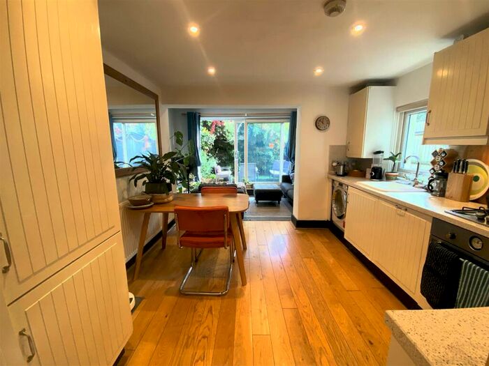 2 Bedroom House To Rent In Milkwood Road, London, SE24